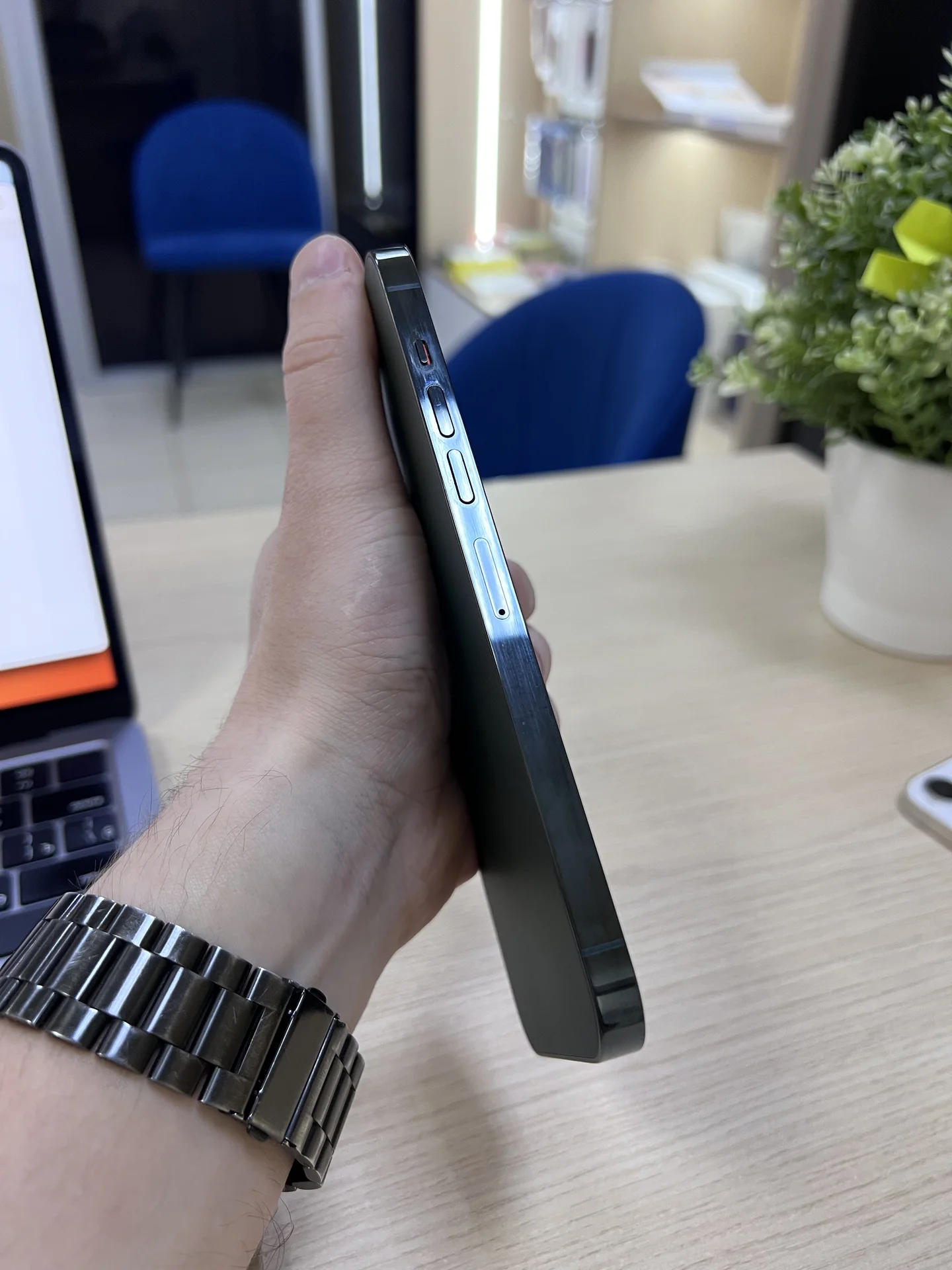 iPhone 13 Pro Max, 1tb - миниатюра 3