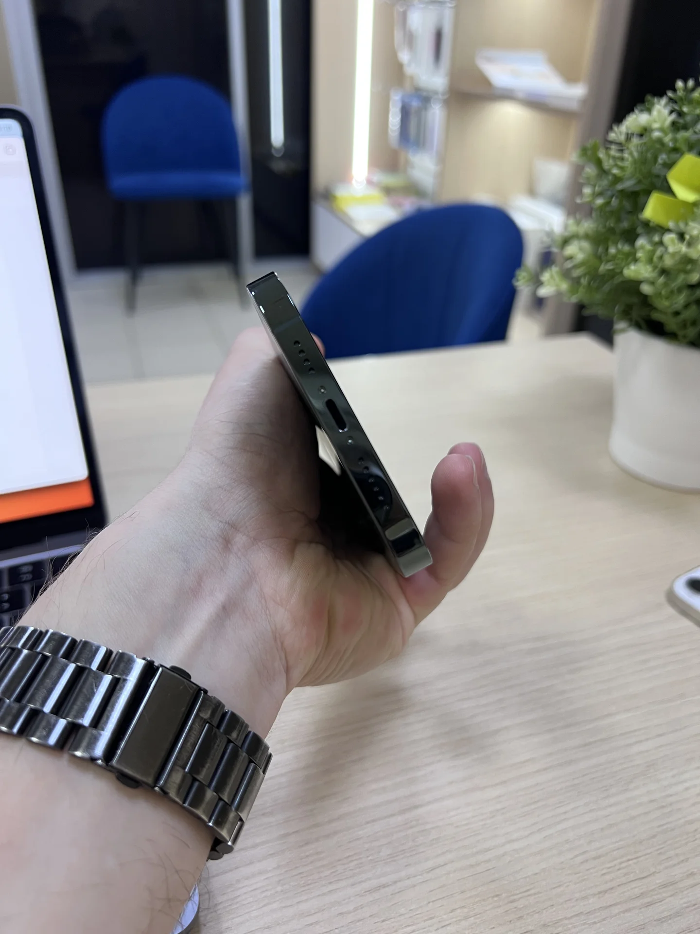 iPhone 13 Pro Max, 1tb - миниатюра 4