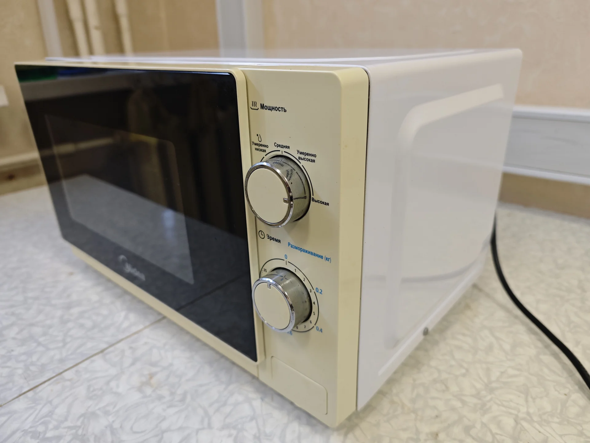Микроволновая печь Midea - миниатюра 4