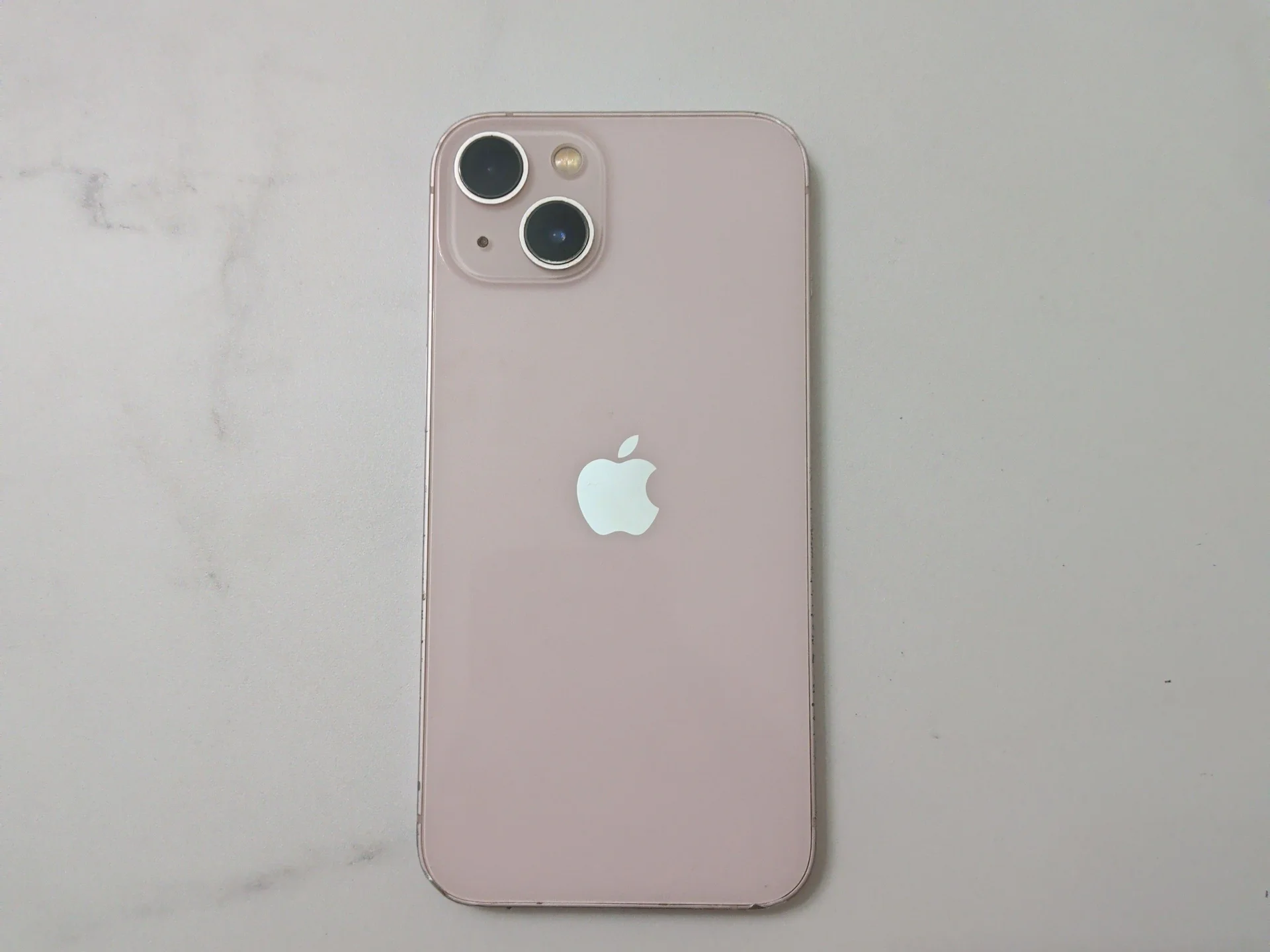 iPhone 13 розовый - миниатюра 2