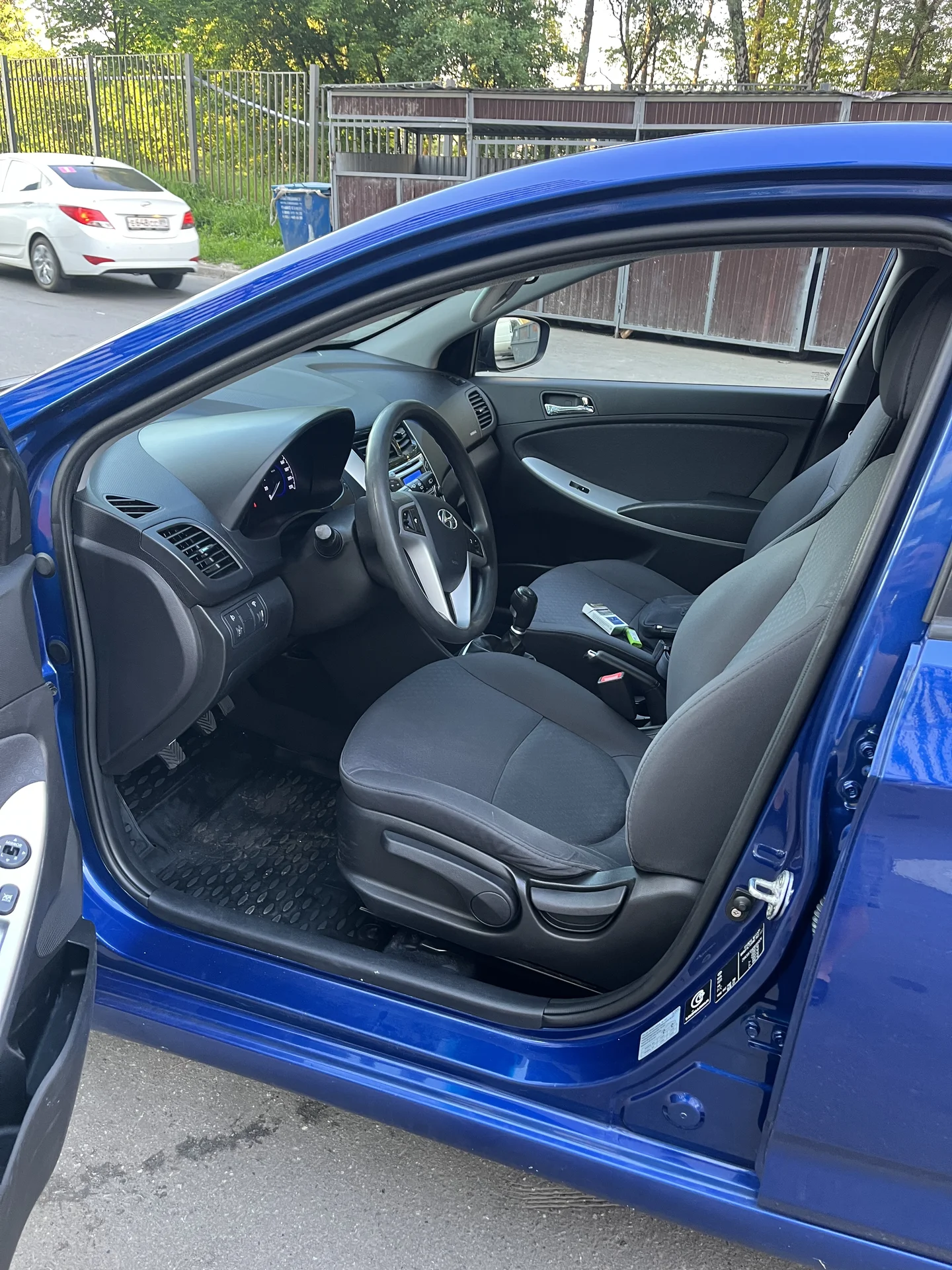 Hyundai Solaris 1.6 MT , 2014, 315000 - миниатюра 5