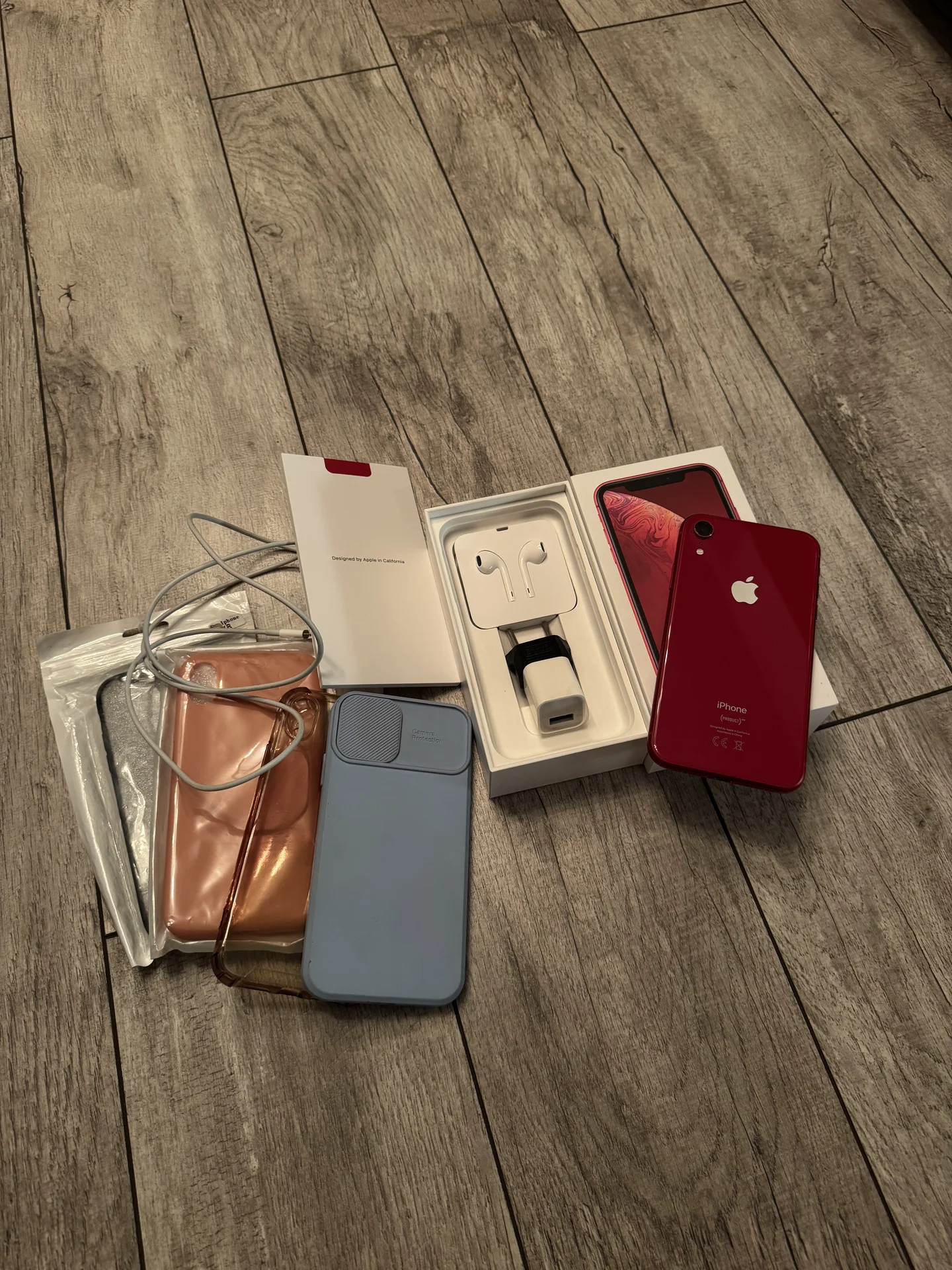 iPhone XR 128gb red - изображение 1