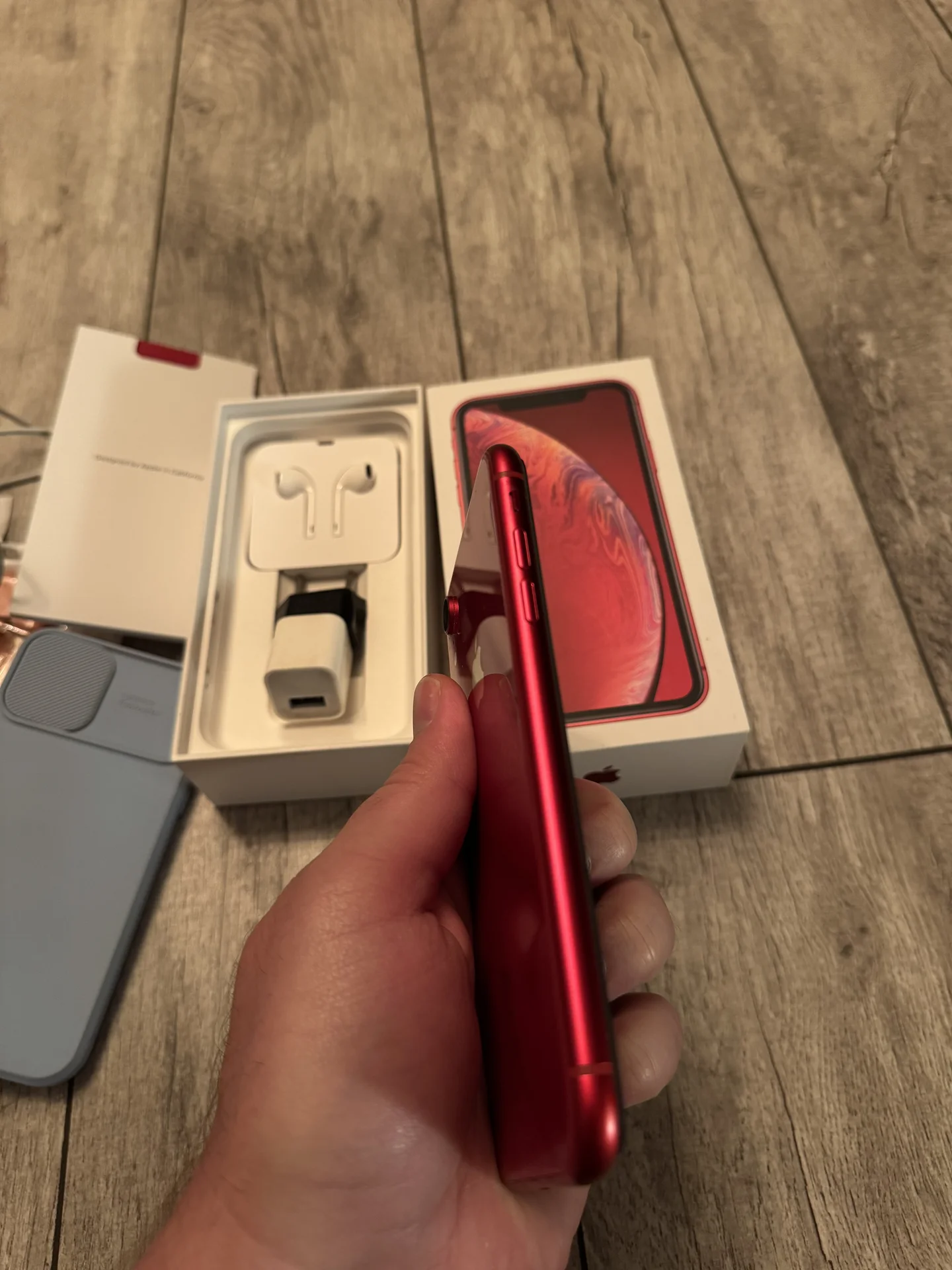 iPhone XR 128gb red - миниатюра 7