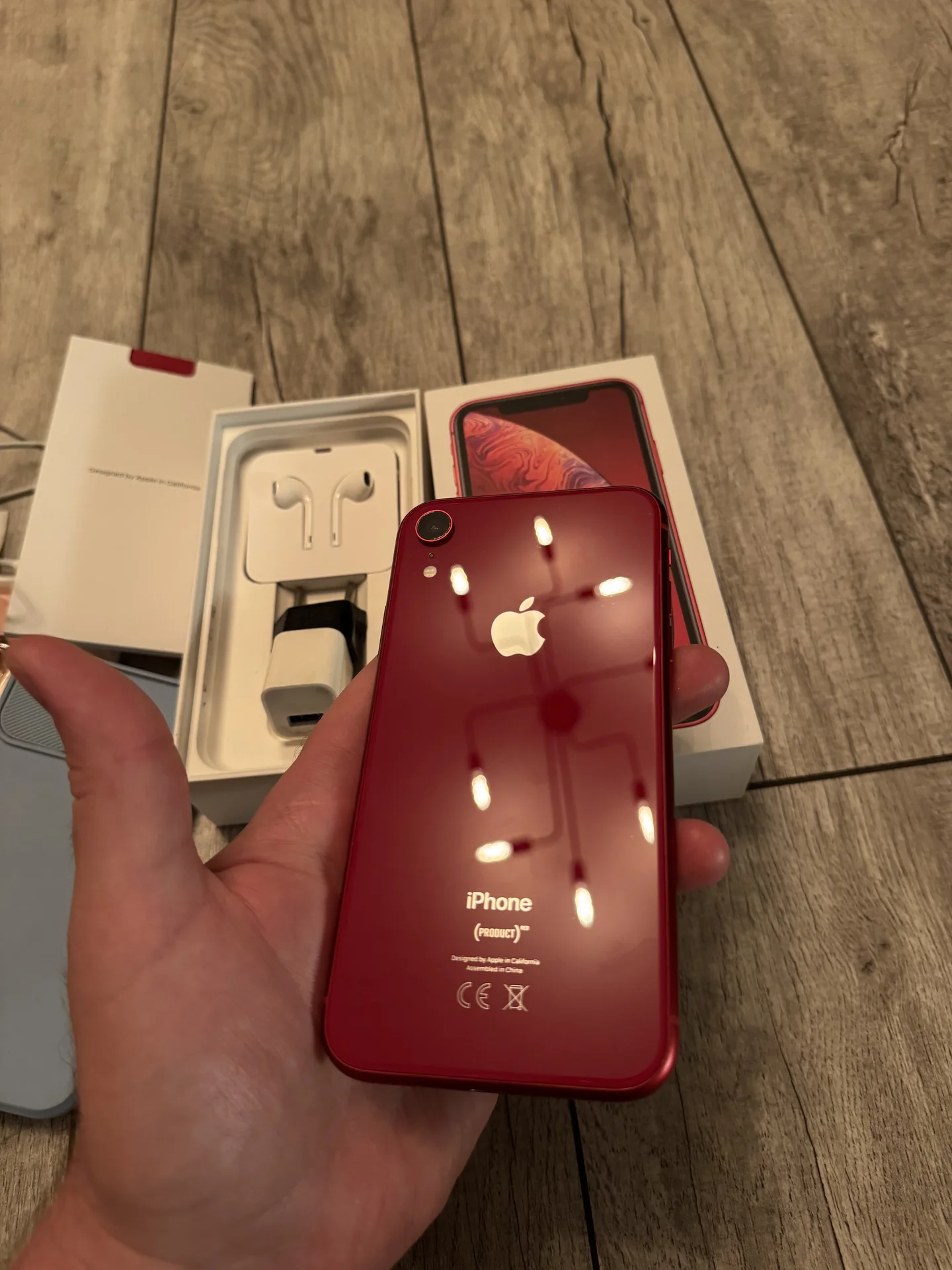 iPhone XR 128gb red - миниатюра 8