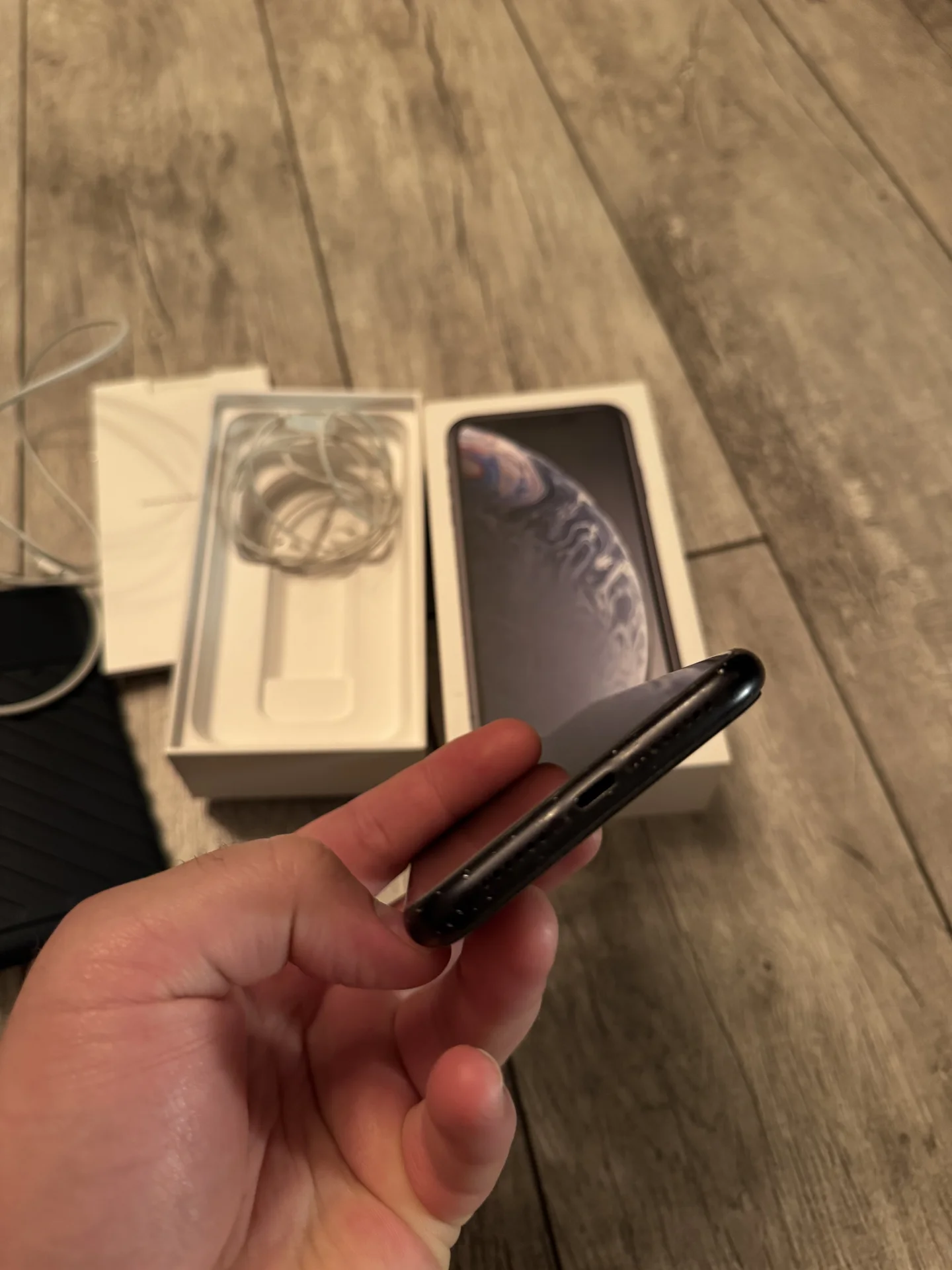 iPhone XR 128gb black - миниатюра 5
