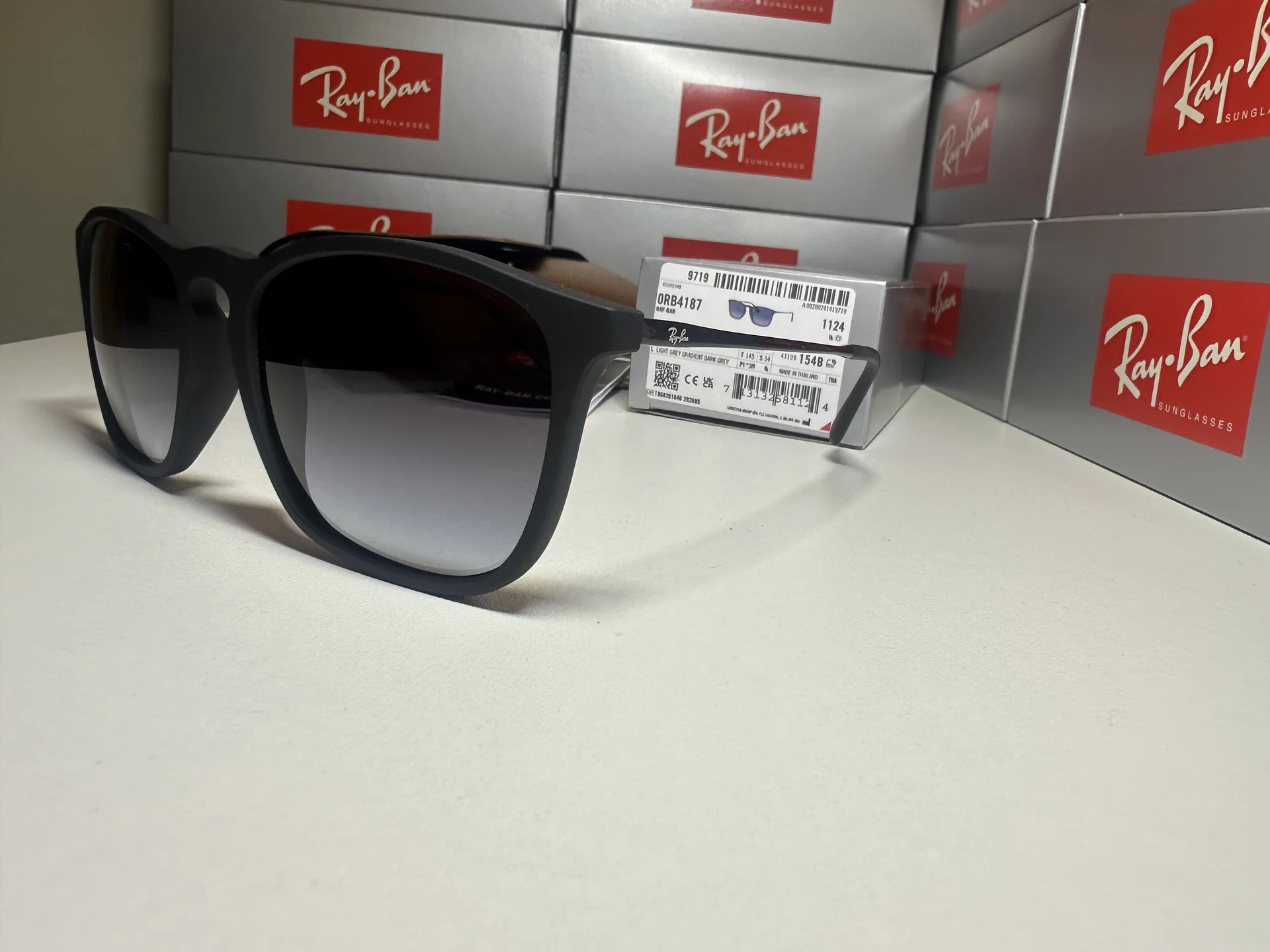 Очки Ray Ban RB 4187 - миниатюра 3