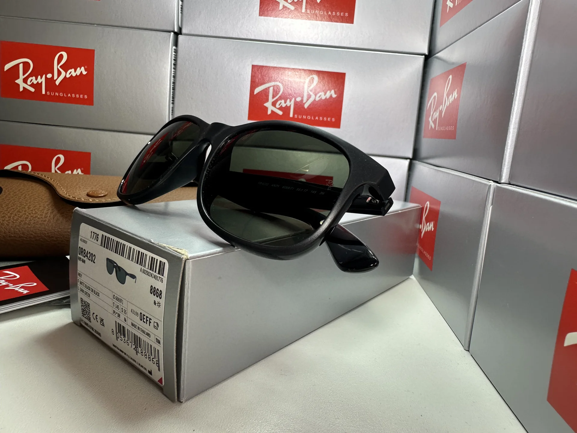 Очки Ray Ban RB4202 - миниатюра 3