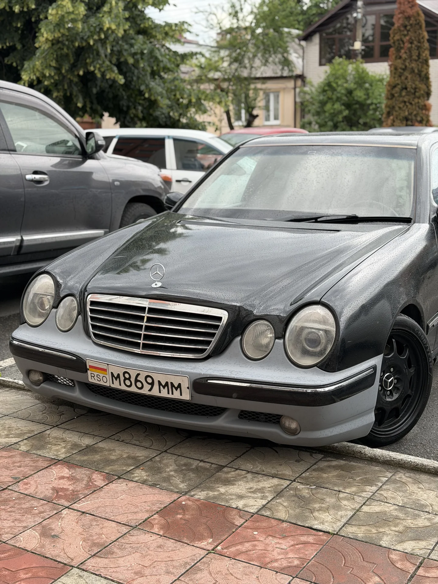 mercedes benz w210 передний бампер amg 5.5 - изображение 1
