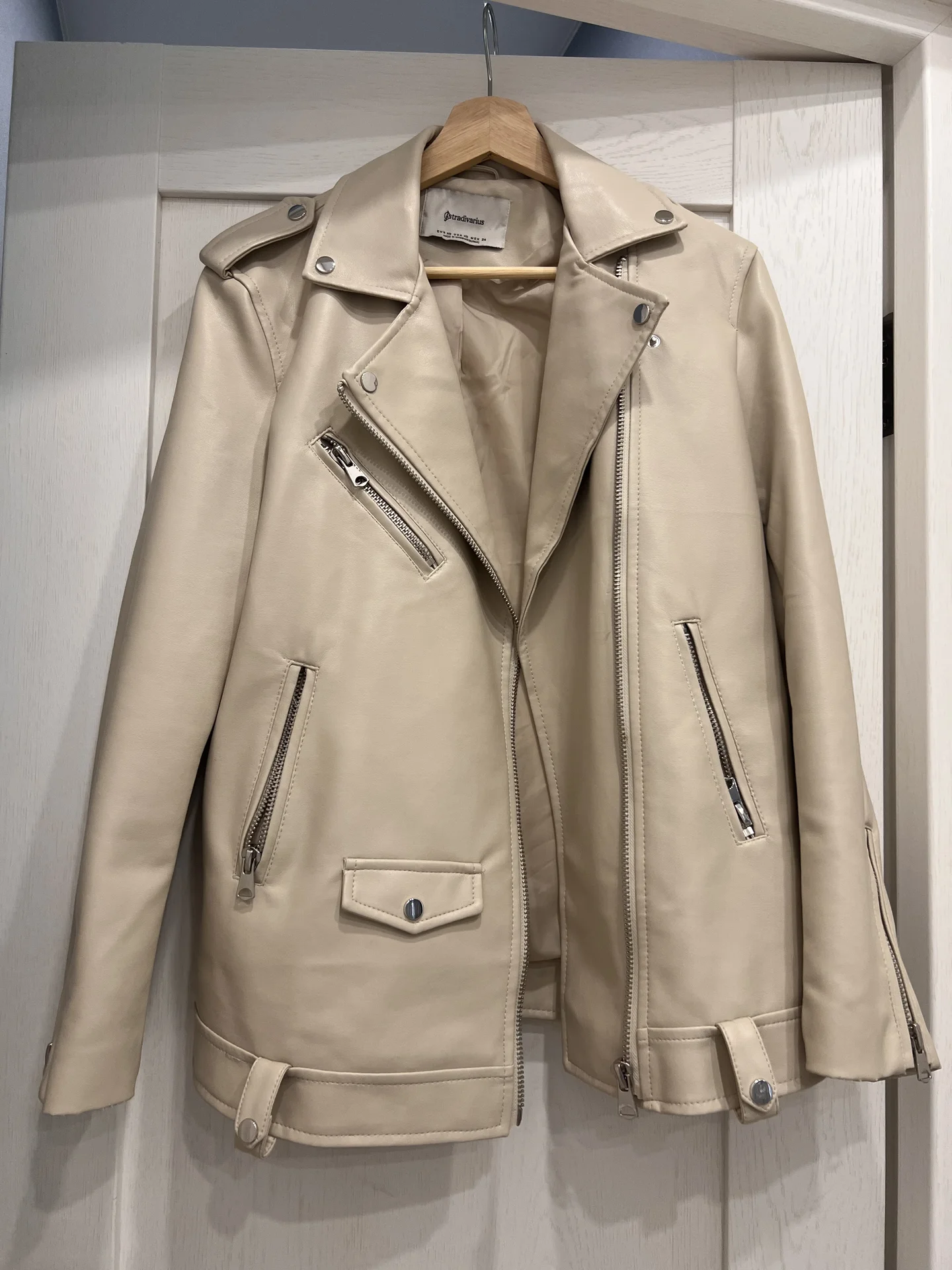 Косуха Stradivarius с дефектом - изображение 1