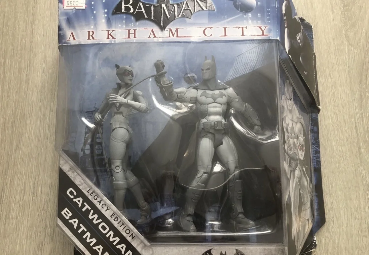 Набор фигурок Batman Arkham City: Catwoman - миниатюра 2