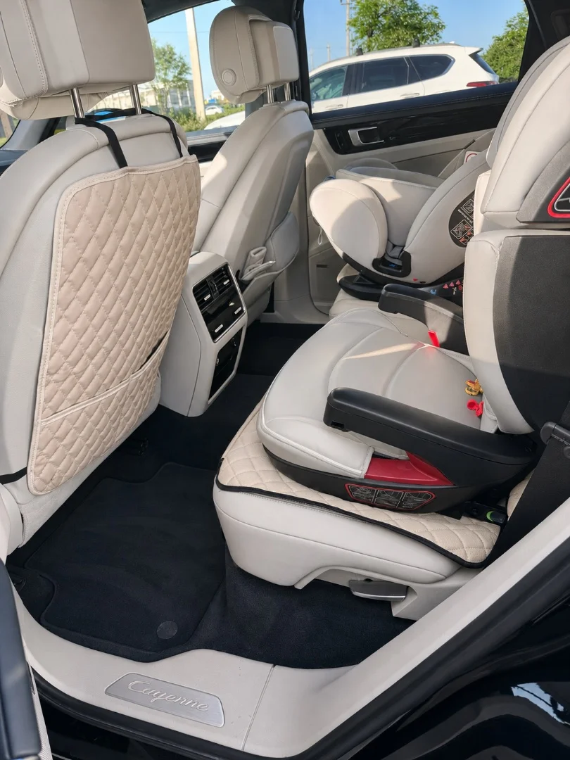 Porsche Cayenne 2020 - миниатюра 4