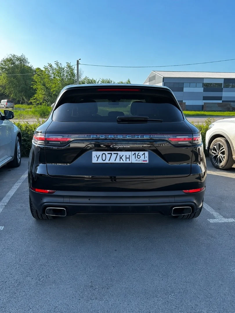 Porsche Cayenne 2020 - миниатюра 5