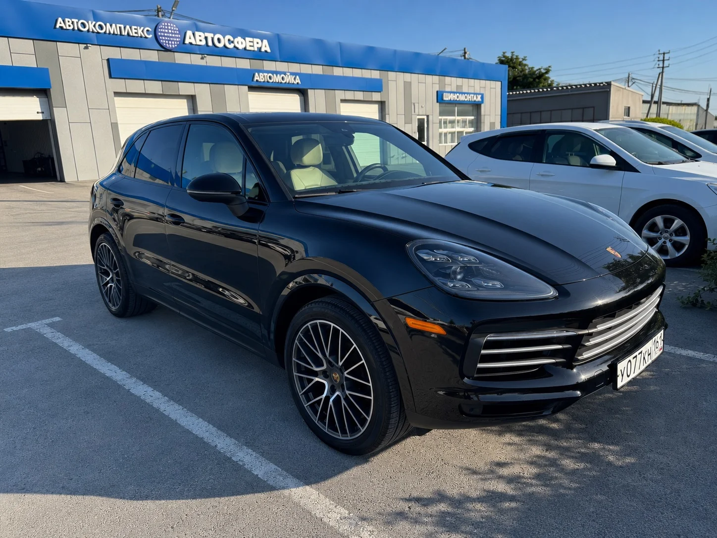 Porsche Cayenne 2020 - миниатюра 9