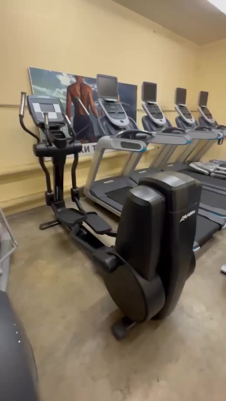 LIFE FITNESS 🇺🇸 - видео 1