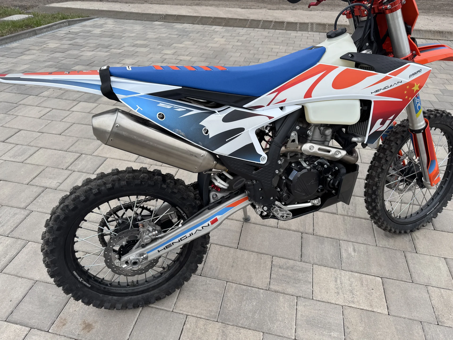 Мотоцикл Хинжан Hengjian s7 ybs300 - миниатюра 10