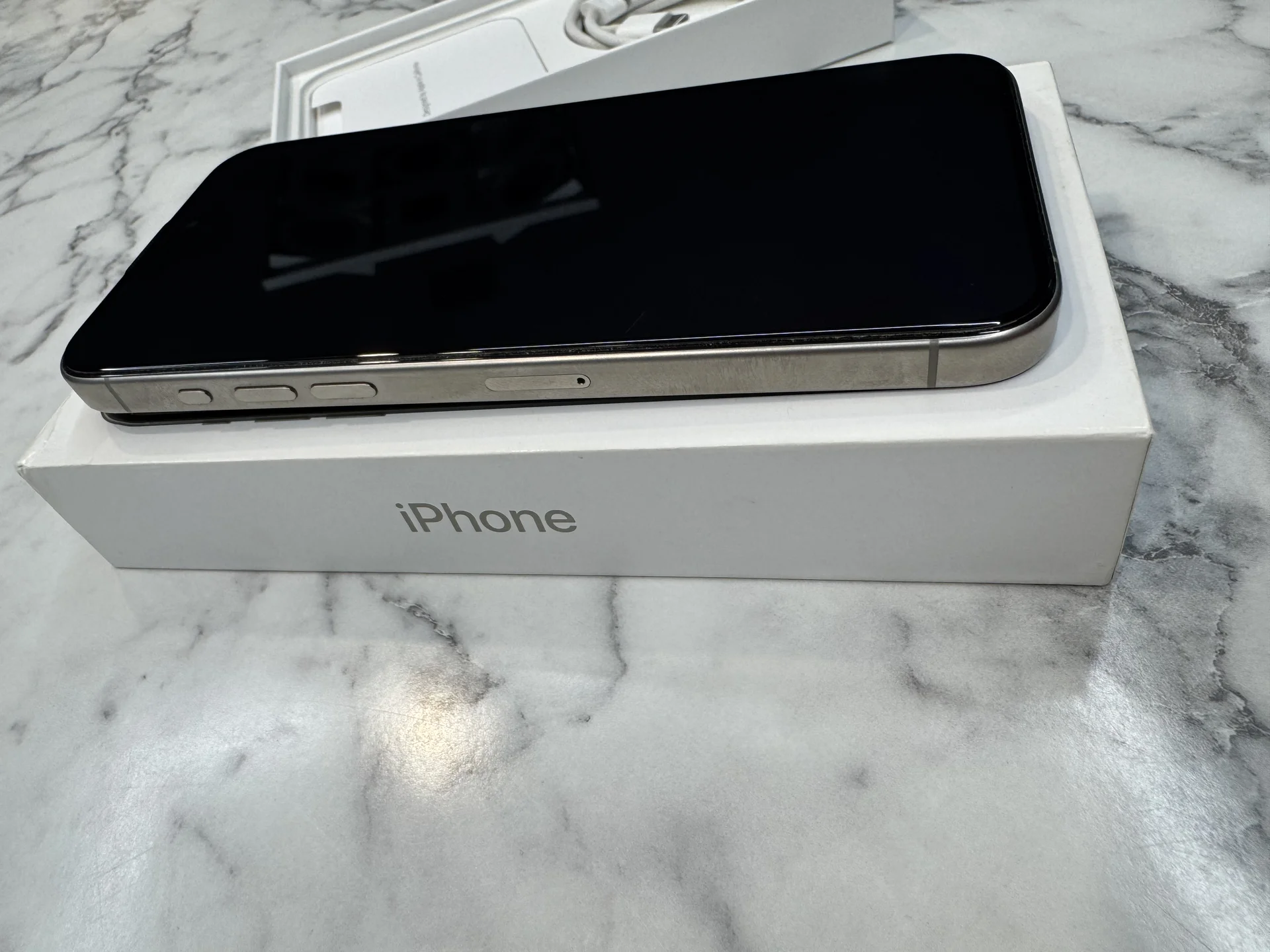 Iphone 15 pro max 256ГБ - миниатюра 3