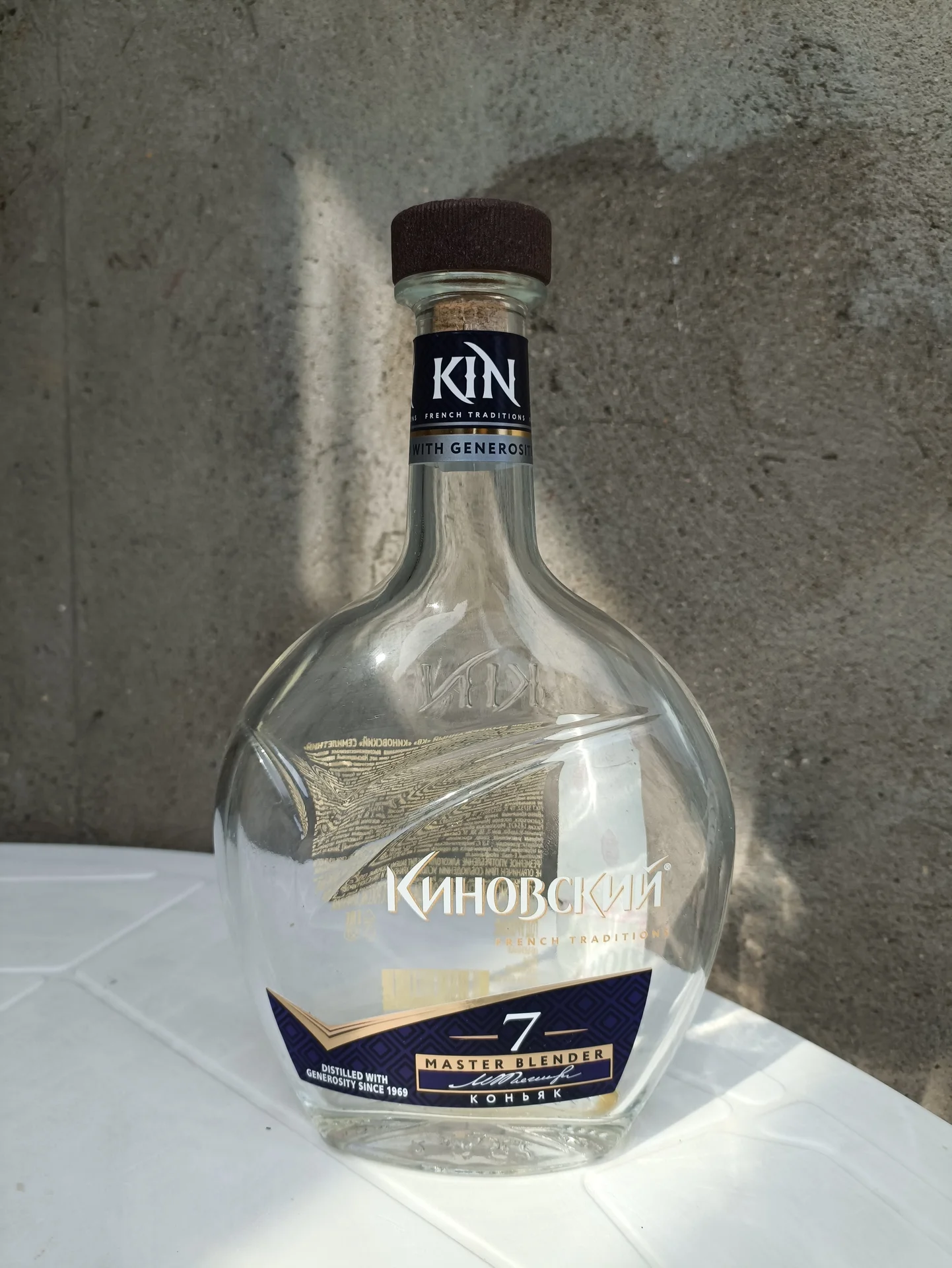 бутылки из-под алкоголя коробкой - миниатюра 6