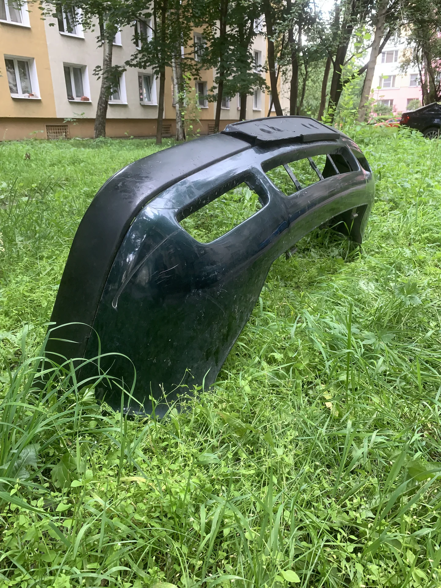Передний бампер Audi 80 b4 - миниатюра 8