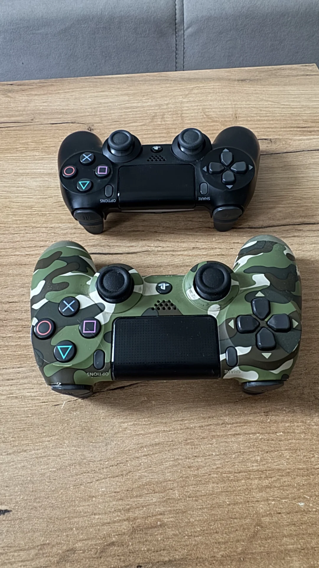 Sony PlayStation 4 slim - миниатюра 3