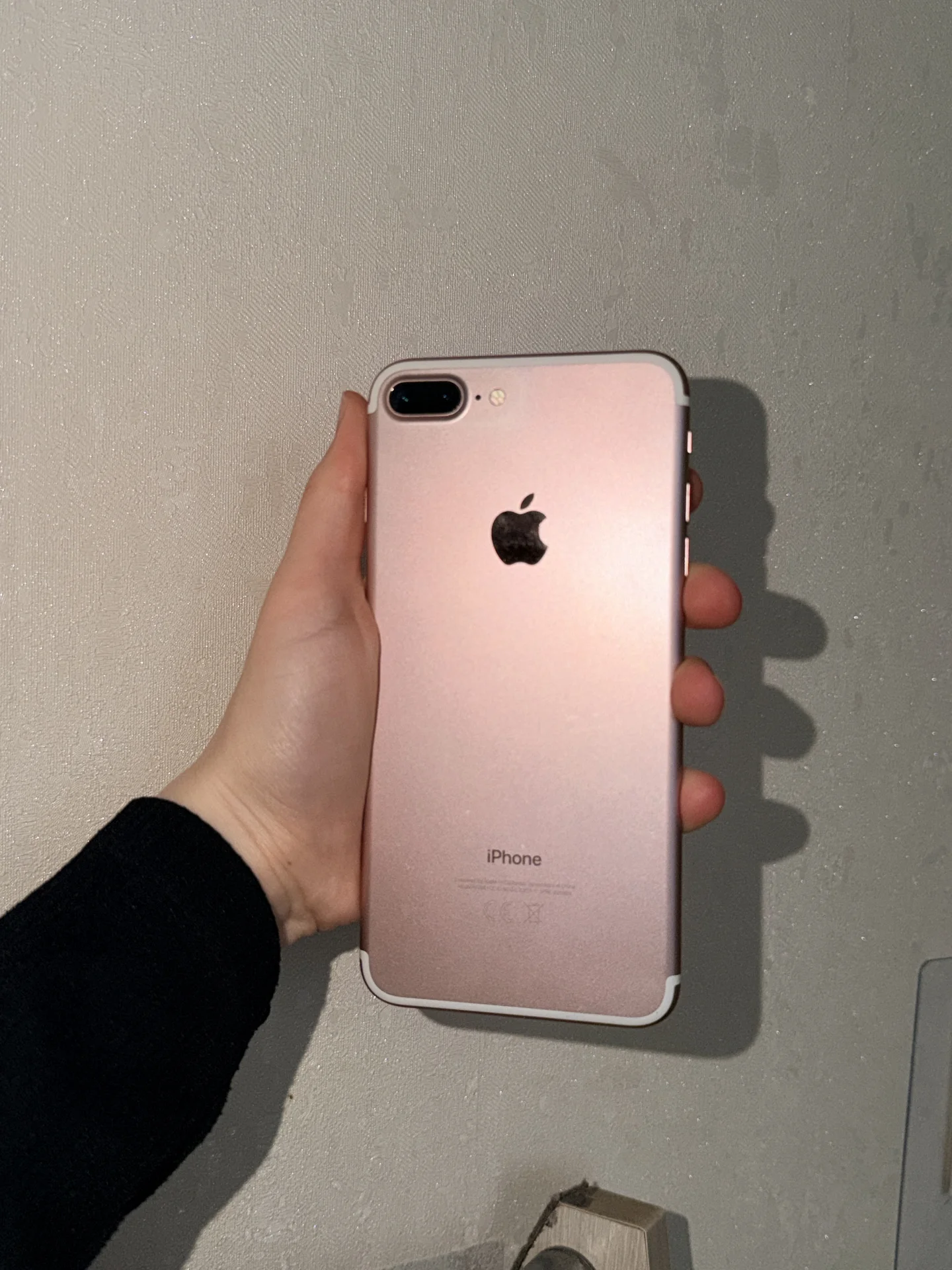 iPhone 7 plus 128gb - изображение 1