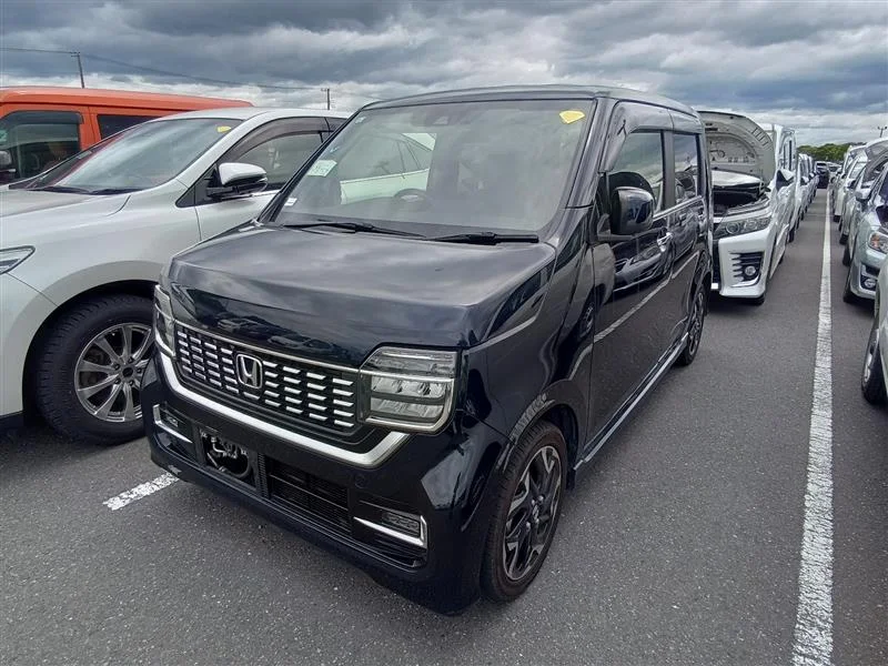Автомобиль Honda N-WGN - миниатюра 7