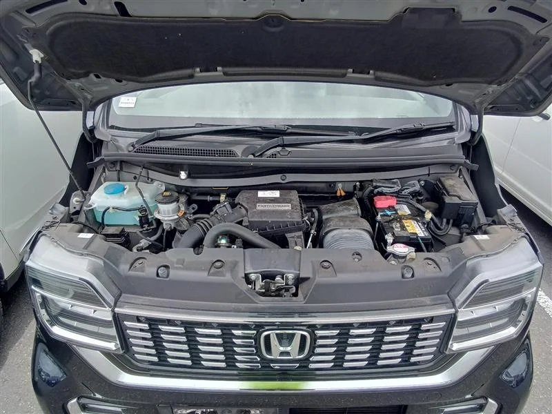 Автомобиль Honda N-WGN - миниатюра 9