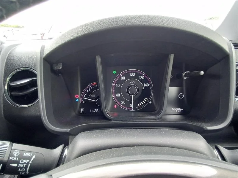 Автомобиль Honda N-WGN - миниатюра 13