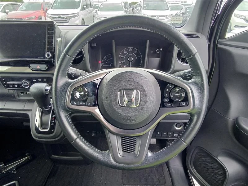 Автомобиль Honda N-WGN - миниатюра 16