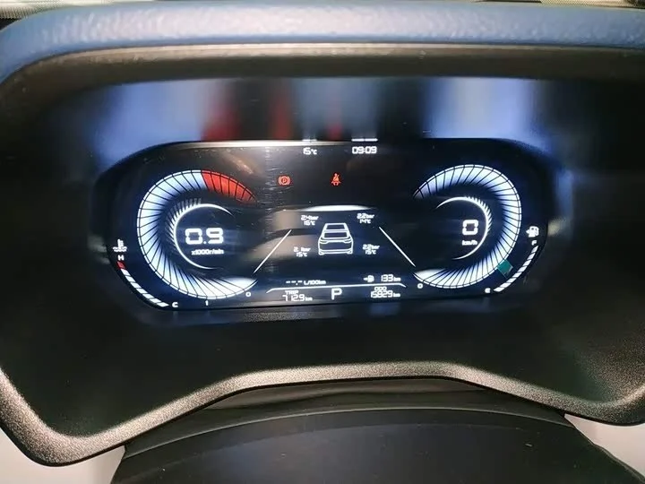 Автомобиль Geely Emgrand 4th Generation 1.5L CVT Flagship Model - миниатюра 7