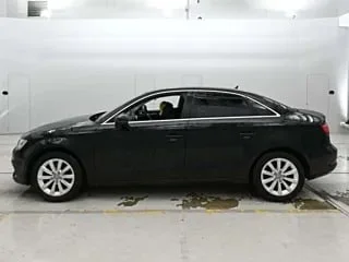 Автомобиль AUDI A3 (правый руль) - миниатюра 4