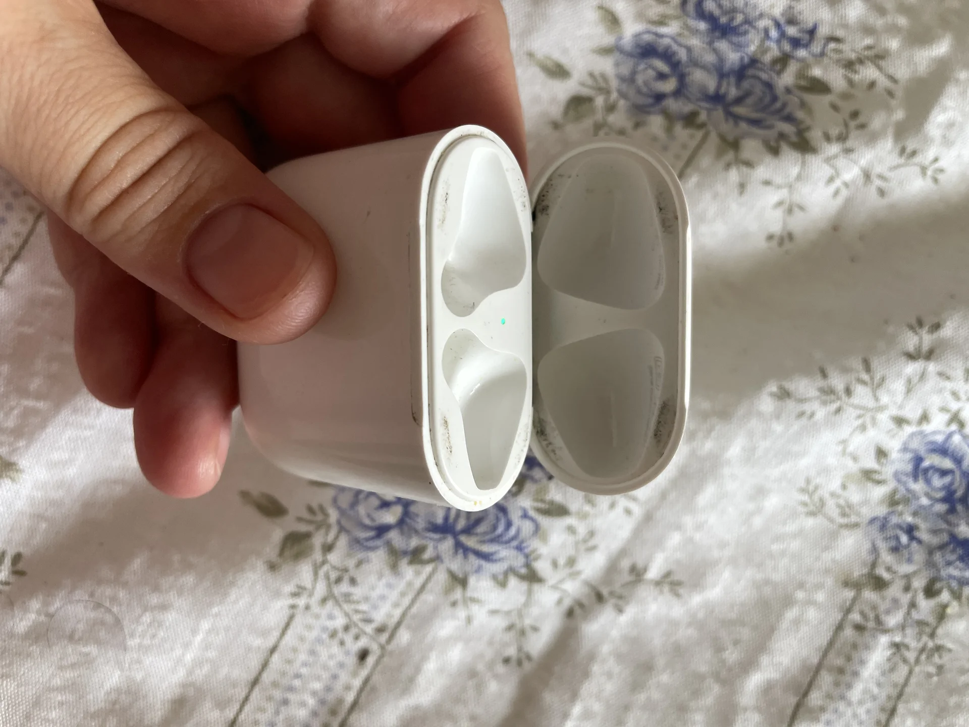 Футляр для airpods - миниатюра 3