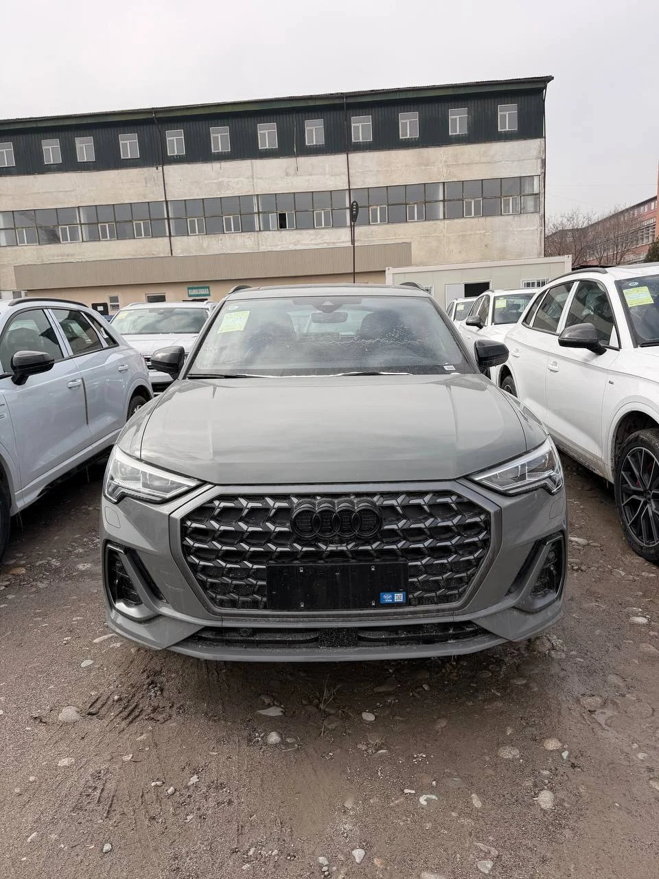 Audi Q3 45TFSI S Line - миниатюра 2