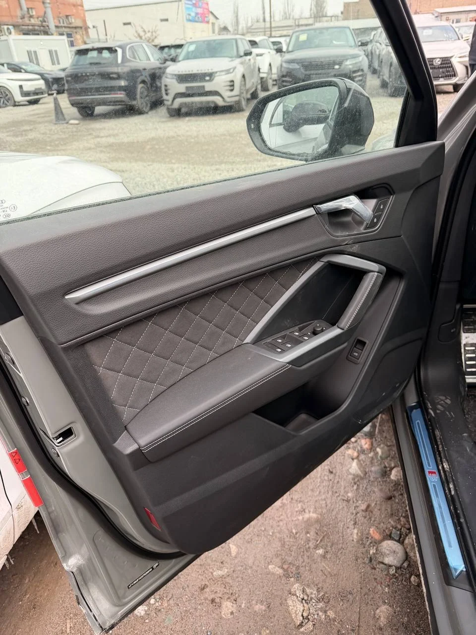 Audi Q3 45TFSI S Line - миниатюра 3