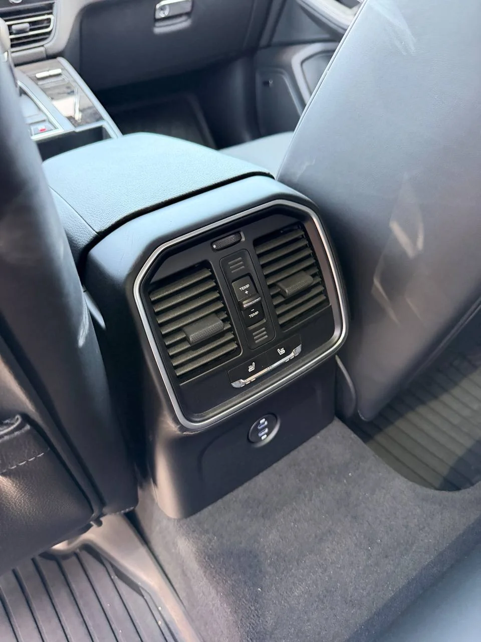 Porsche Macan - миниатюра 4