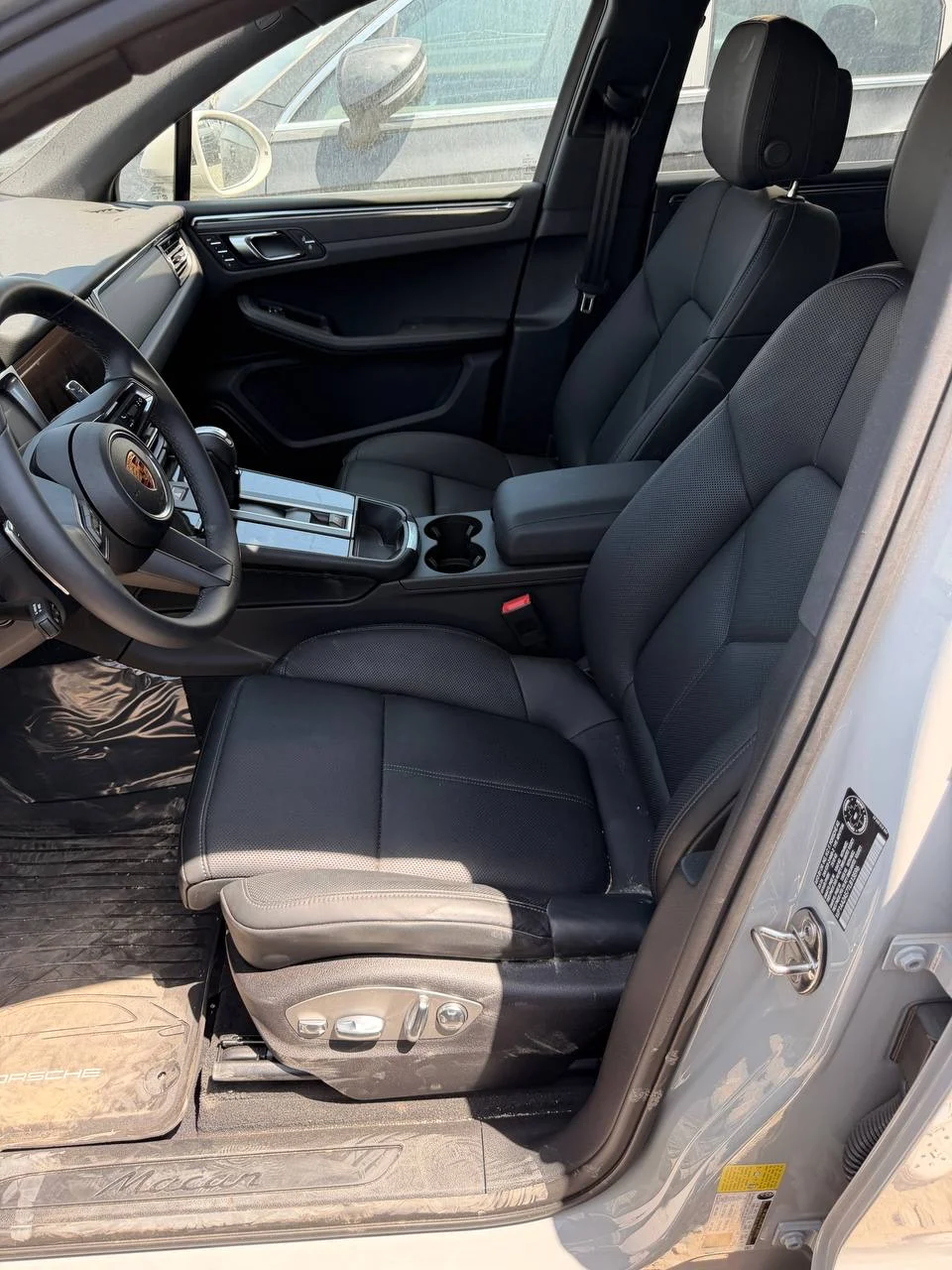 Porsche Macan - миниатюра 13