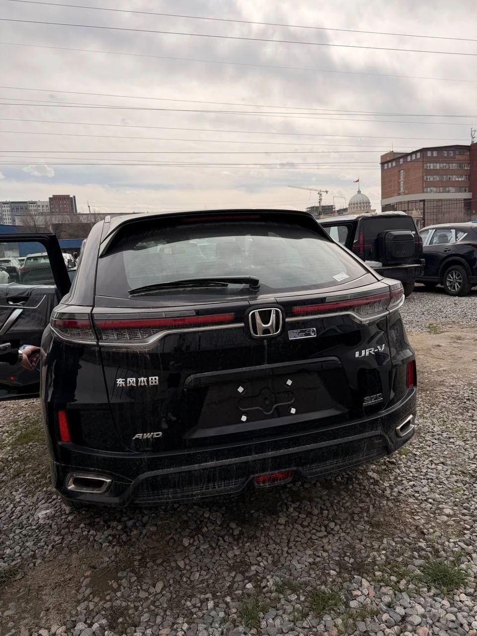 Honda UR-V 370 Turbo - миниатюра 3