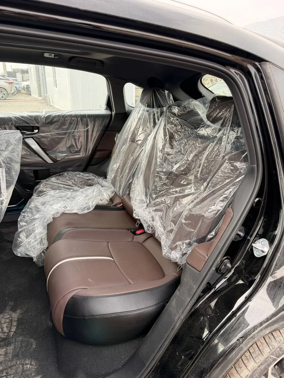 Honda UR-V 370 Turbo - миниатюра 7