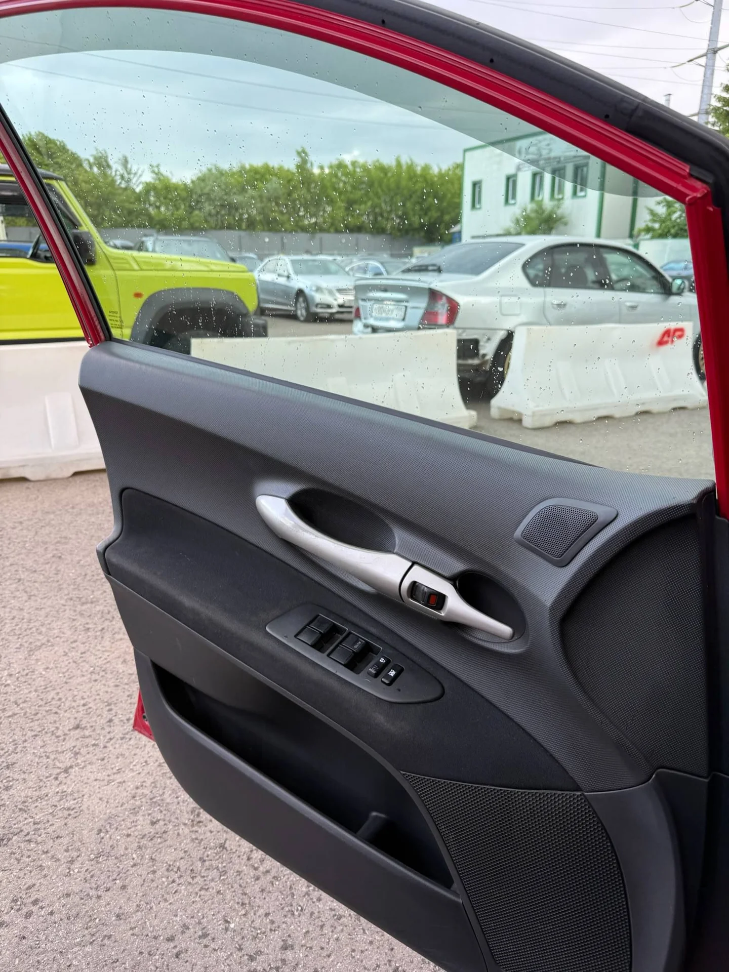 Автомобиль Toyota Auris - миниатюра 15