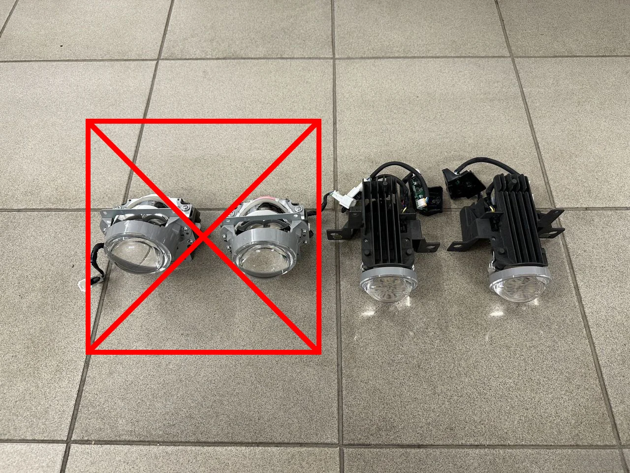 Линзы для фар Toyota Land Cruiser 200 (2015-2021)