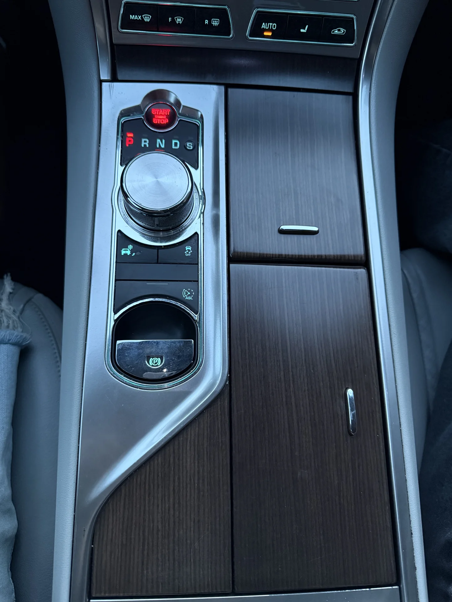Jaguar xf 2012 - миниатюра 7