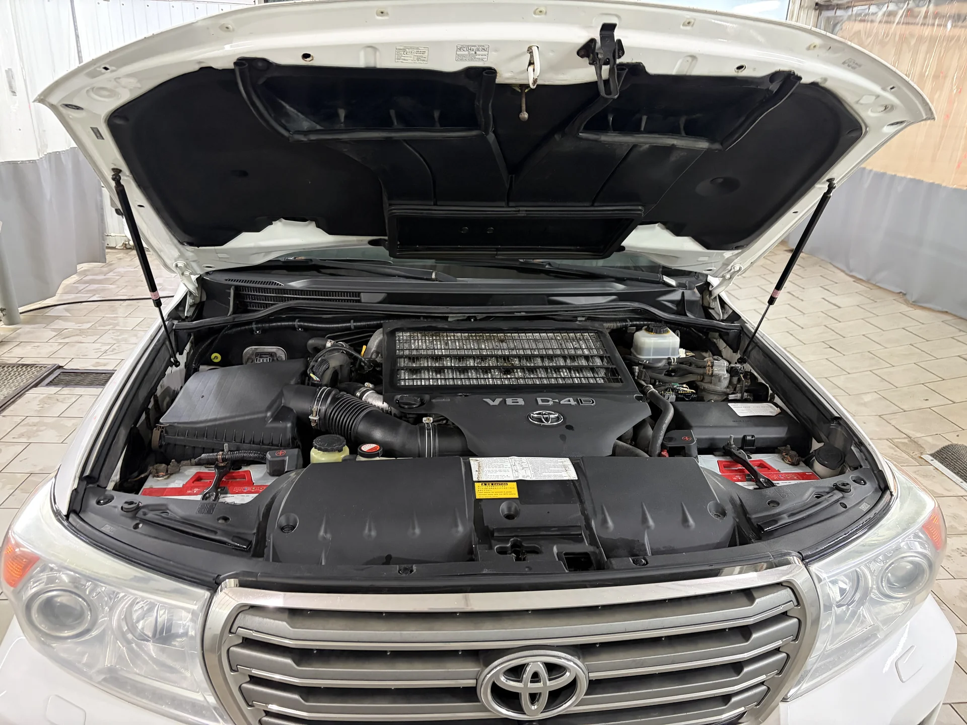 toyota landcruiser 200 2012 - миниатюра 10