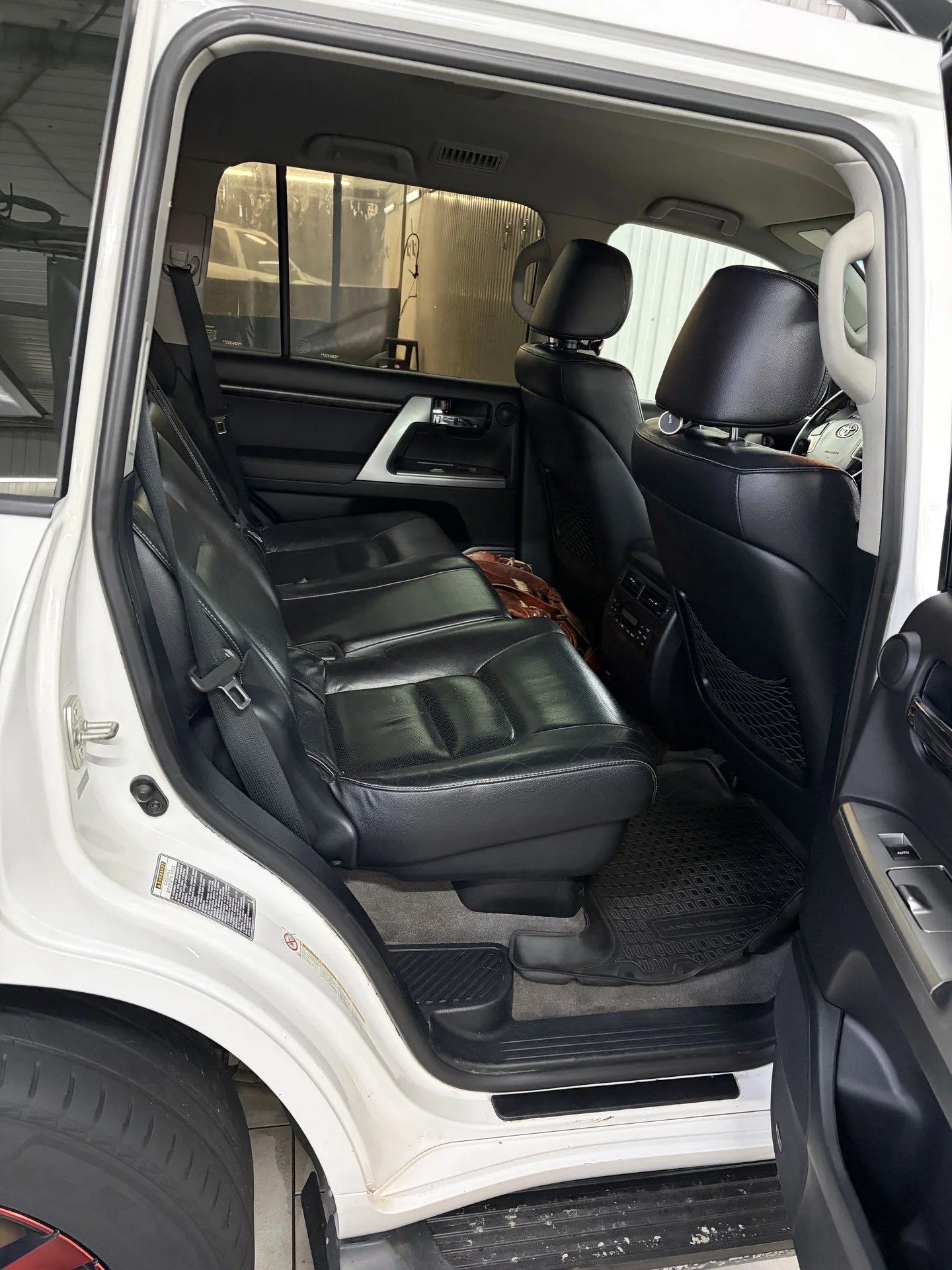 toyota landcruiser 200 2012 - миниатюра 14