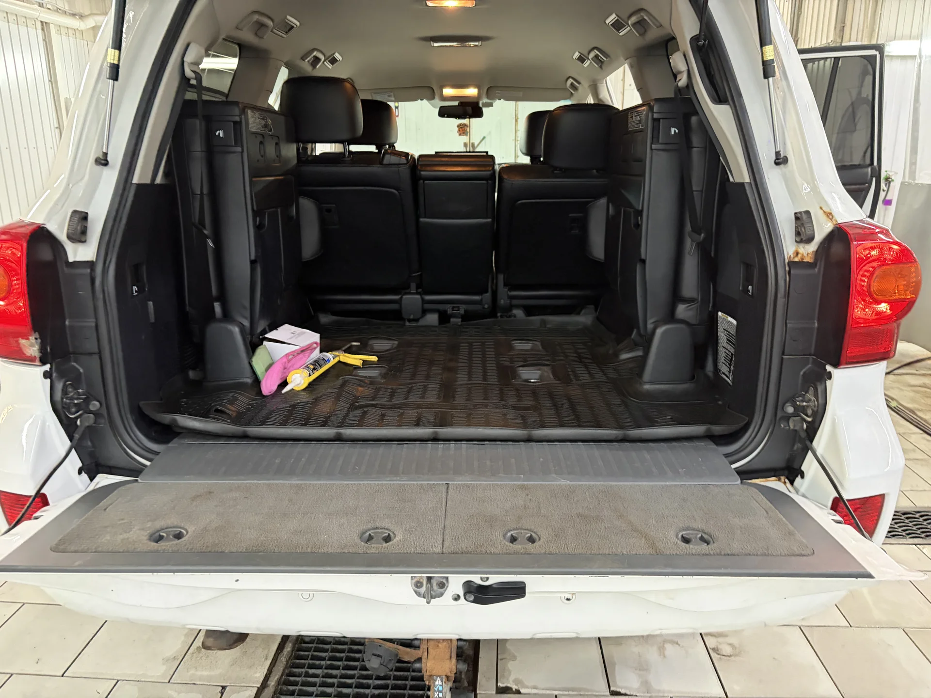 toyota landcruiser 200 2012 - миниатюра 17