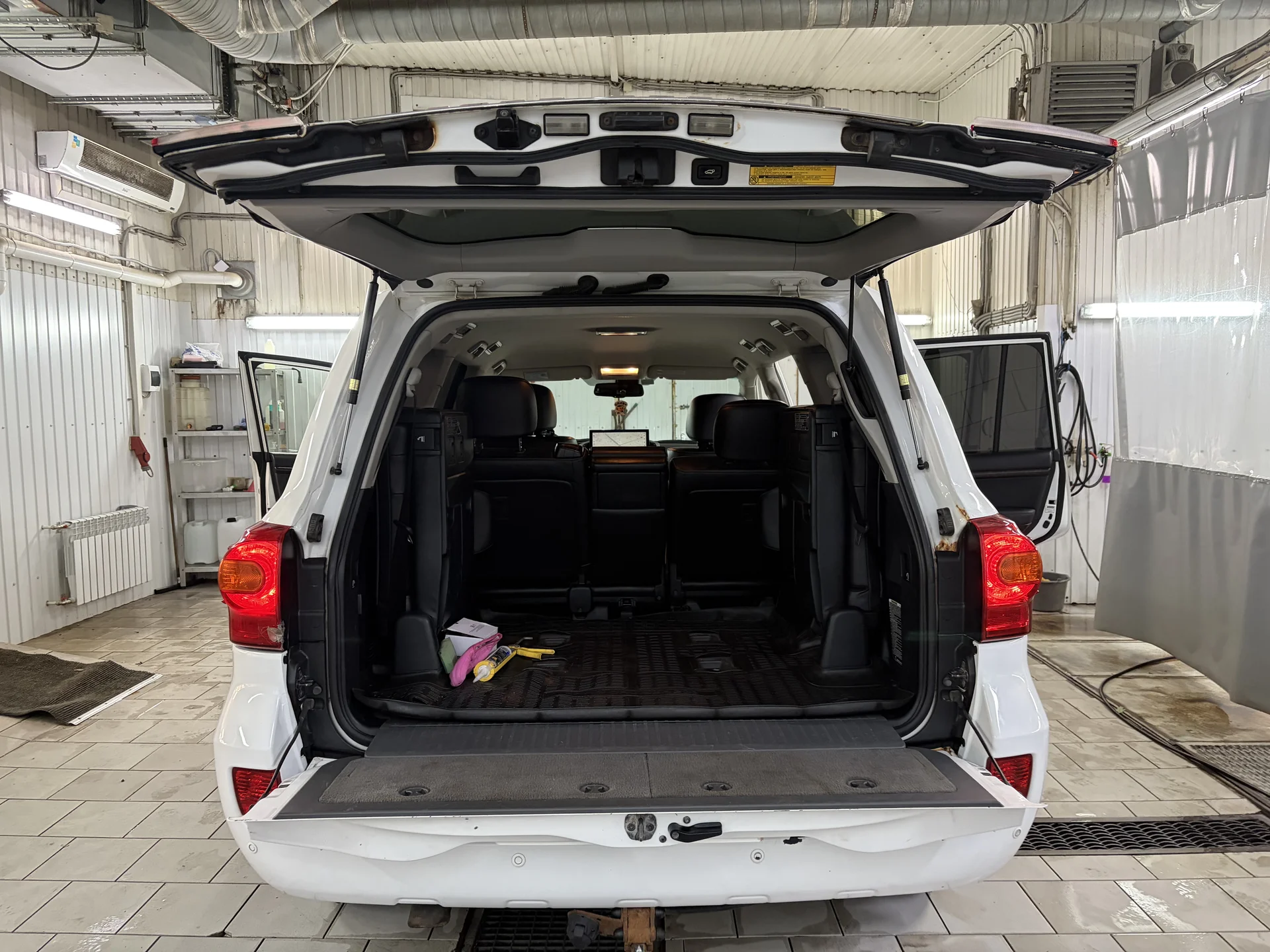toyota landcruiser 200 2012 - миниатюра 18