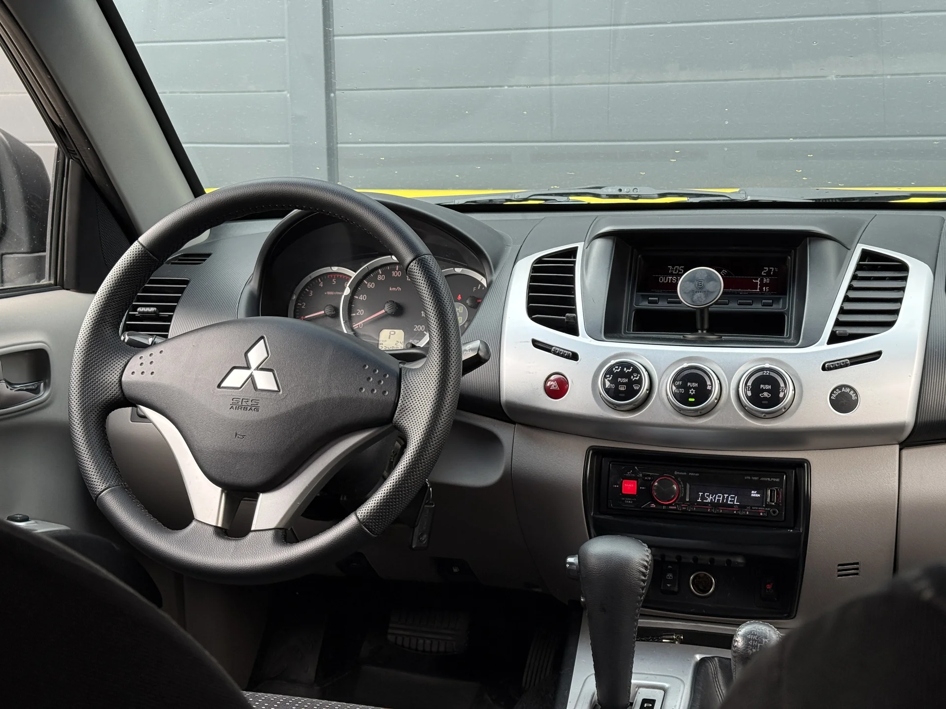 Mitsubishi L200 2012 - миниатюра 7