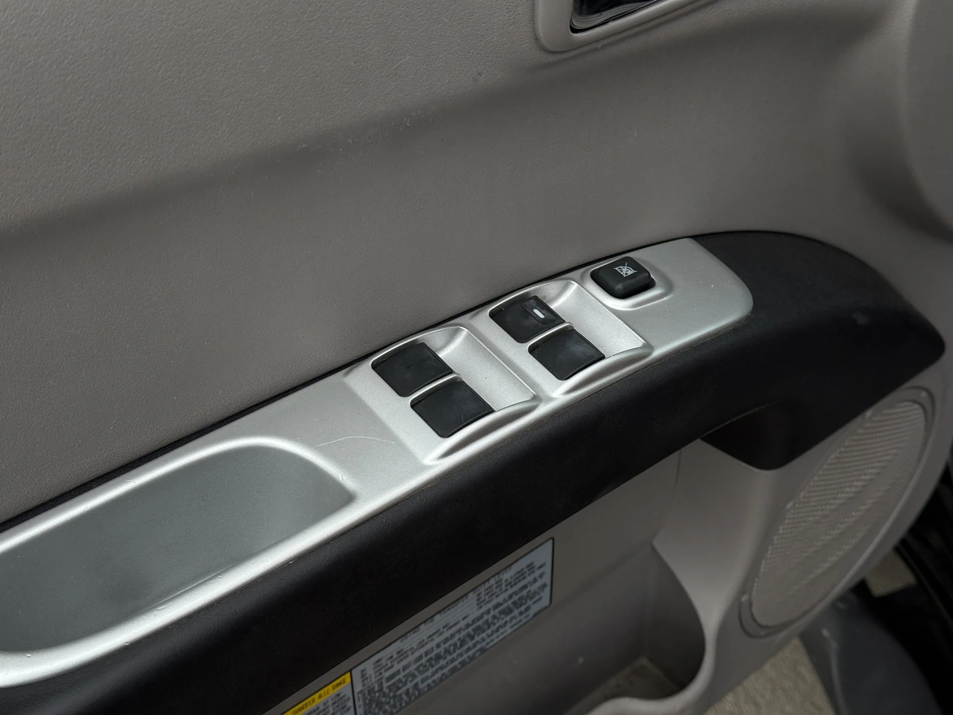 Mitsubishi L200 2012 - миниатюра 13