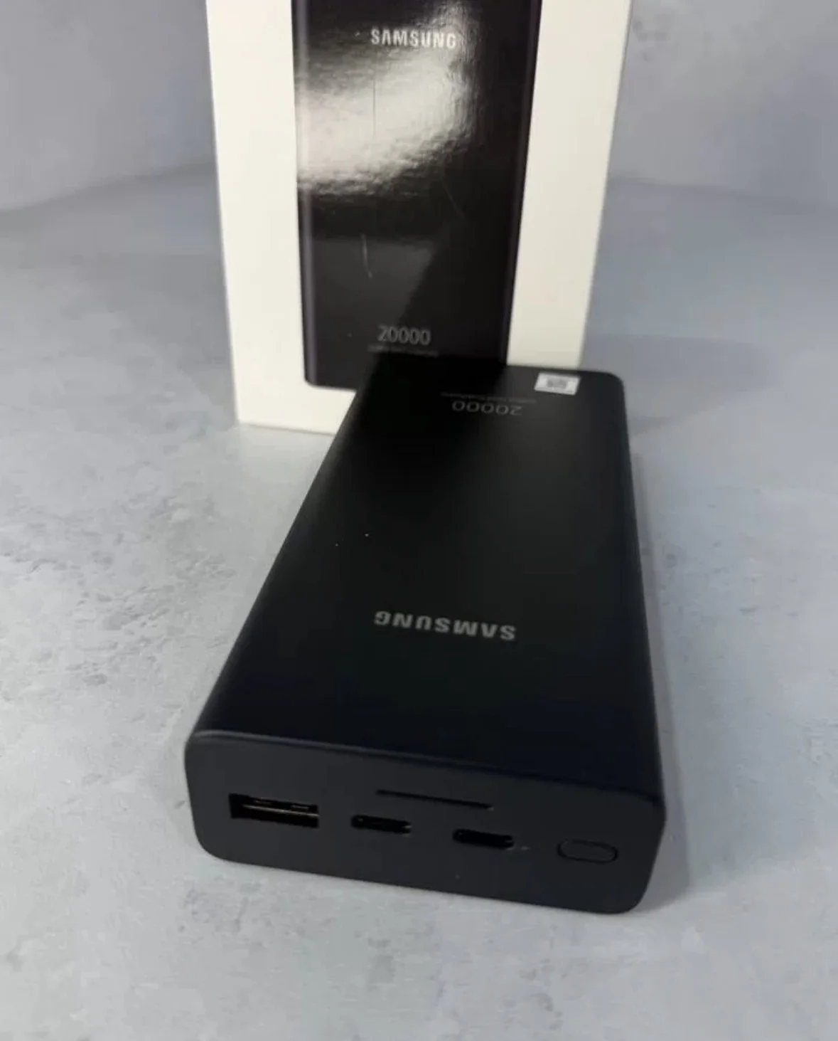 Повербанк Samsung - миниатюра 2