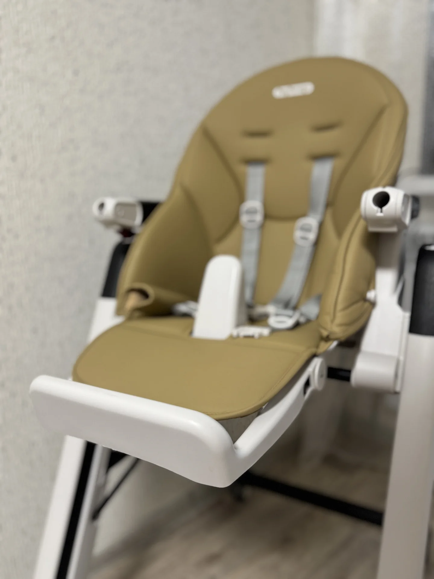 Стульчик для кормления peg perego - миниатюра 4