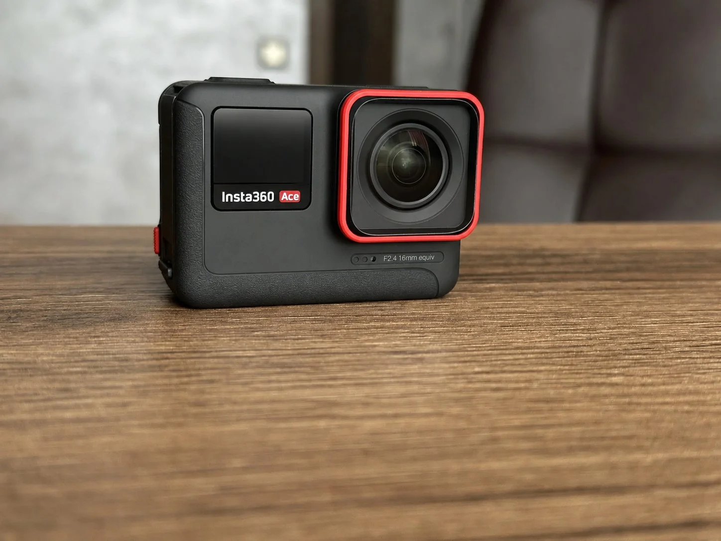 Экшн-камера Insta360 Ace черный - изображение 1