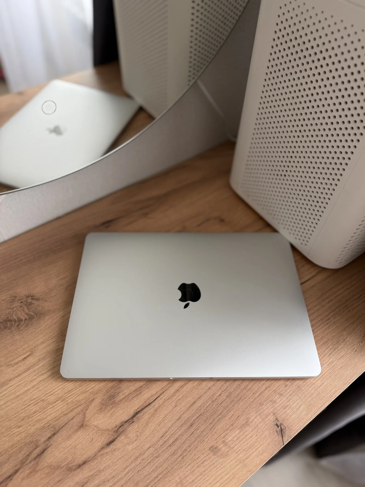 MacBook Pro 13 2020 - миниатюра 2